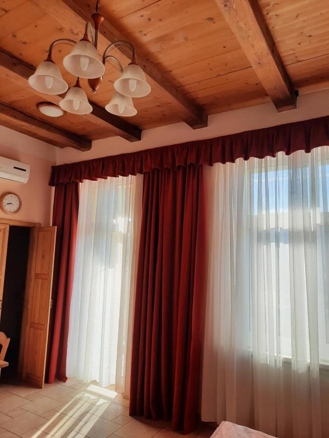 Appartment Centrum Karlovy Vary Luaran gambar