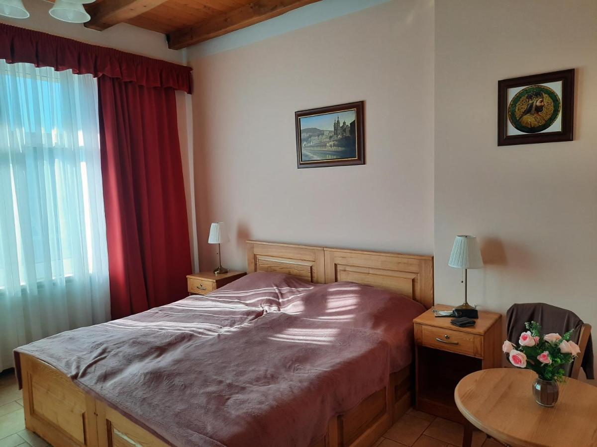 Appartment Centrum Karlovy Vary Luaran gambar