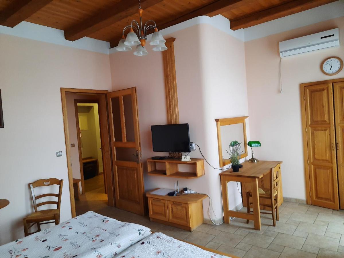 Appartment Centrum Karlovy Vary Luaran gambar
