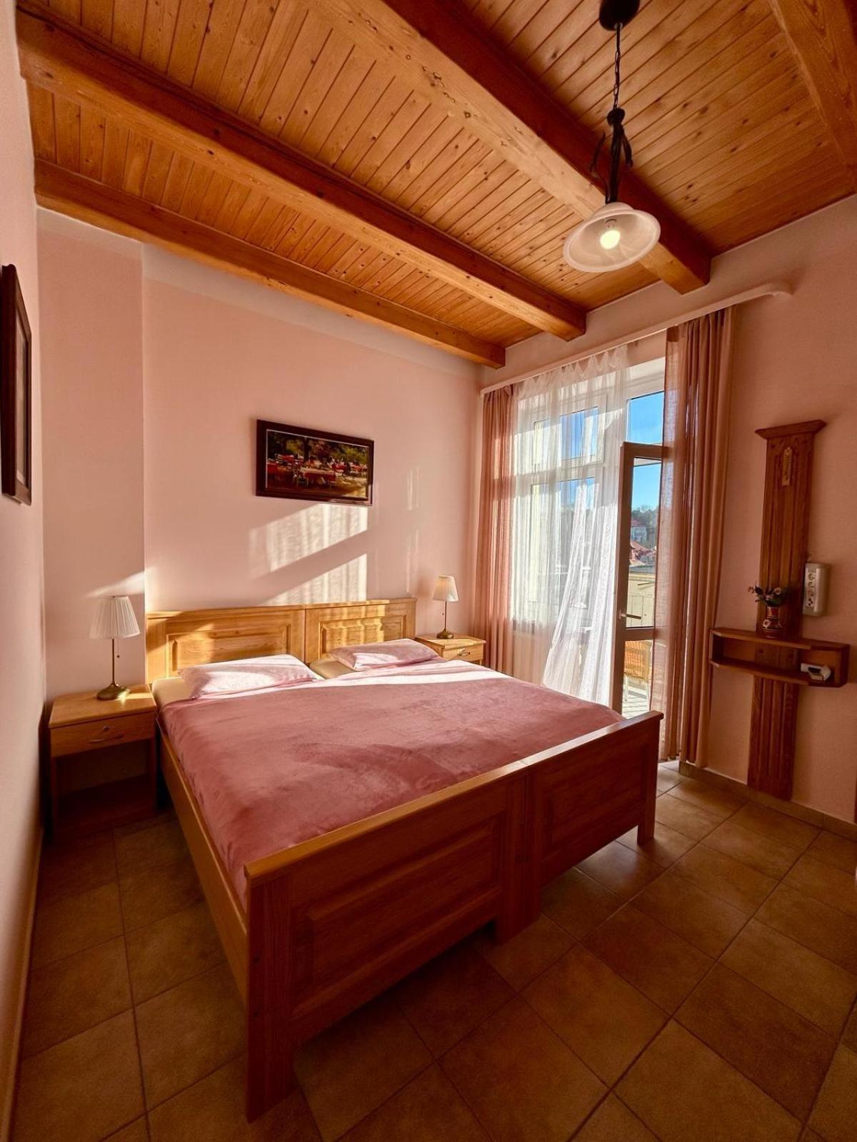 Appartment Centrum Karlovy Vary Luaran gambar