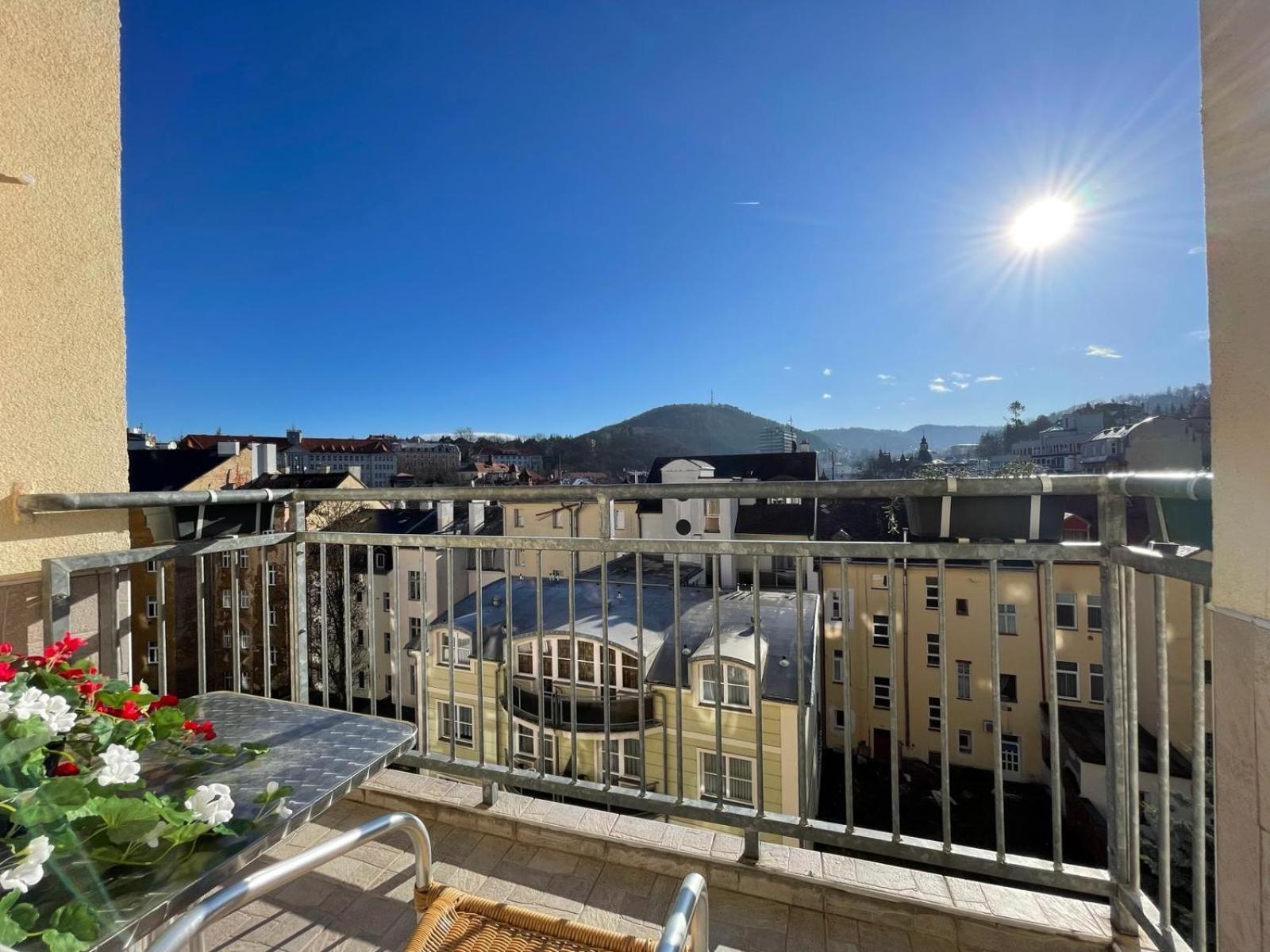 Appartment Centrum Karlovy Vary Luaran gambar