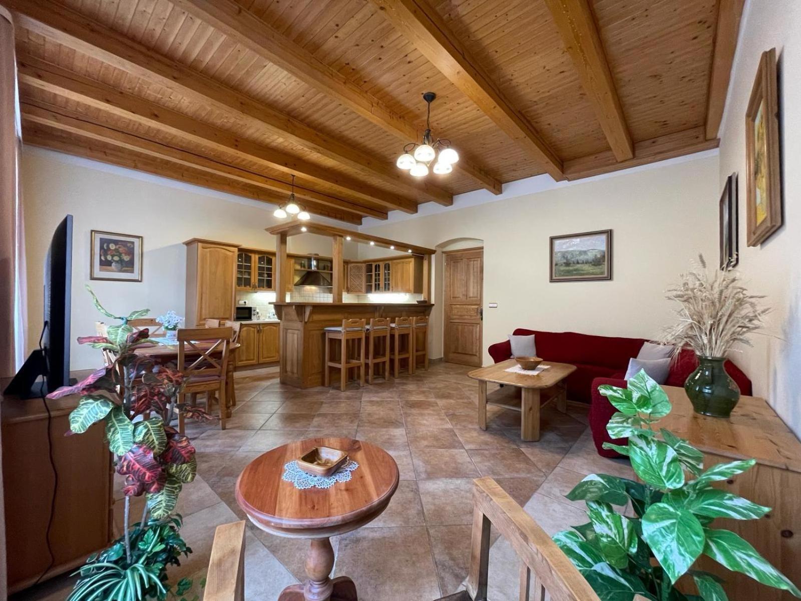 Appartment Centrum Karlovy Vary Luaran gambar